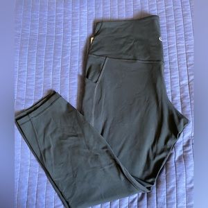 Lululemon capri leggings